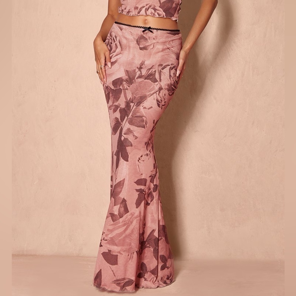 Pretty Little Thing Brown Floral Print Lowrise Maxi Skirt with Bow Y2K Nwt Size